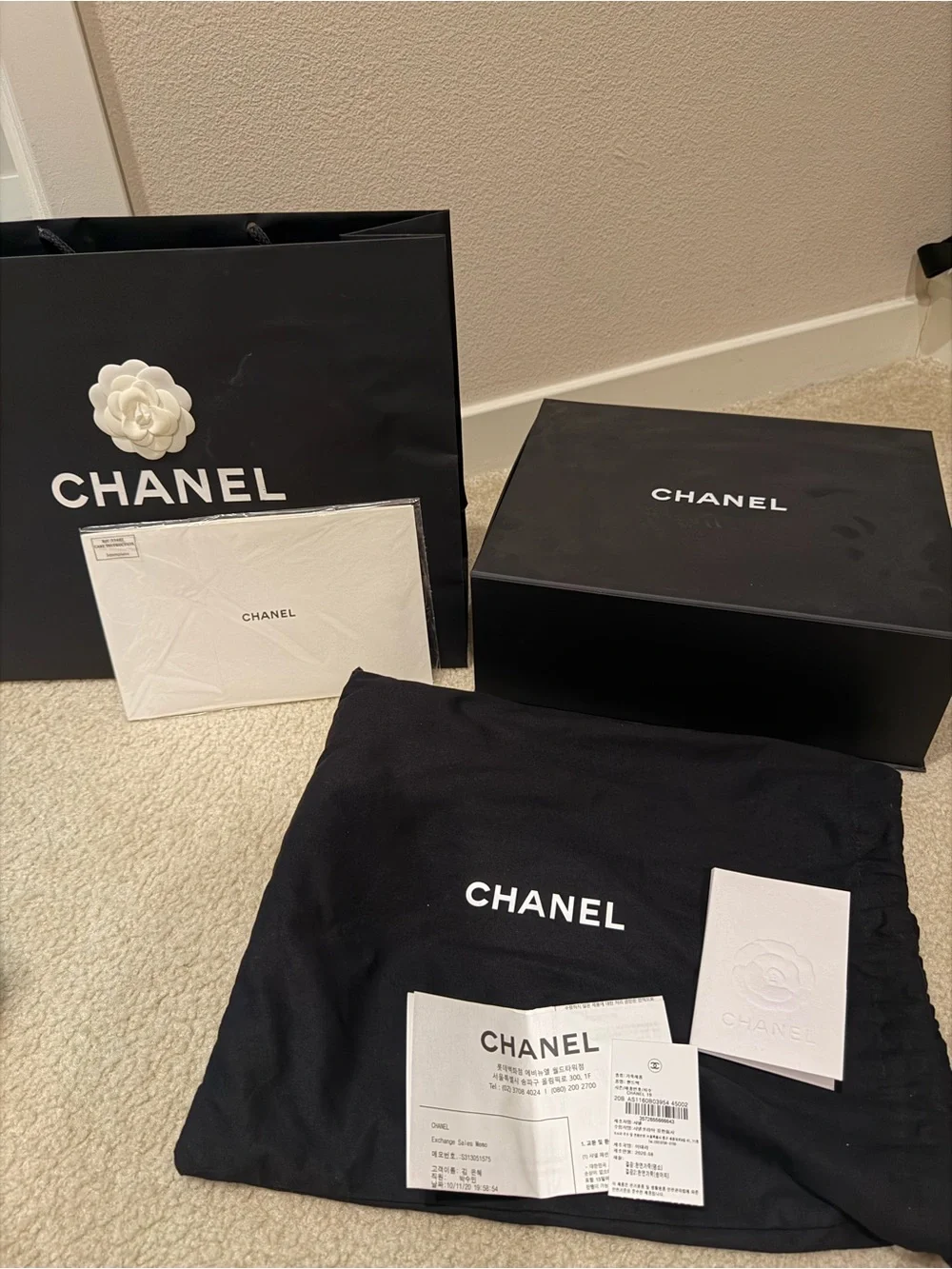 CHANEL 19 medium Silver Quilted Lambskin Shoulder Bag with Gold , silver Chain